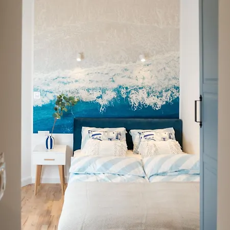 The Wave Quiet & Elegant, Close To Center Free Parking *